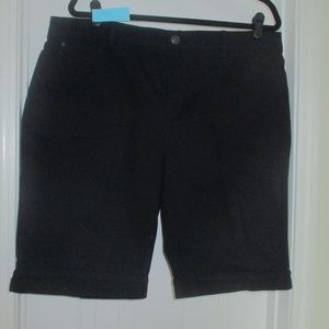 Bermuda Short